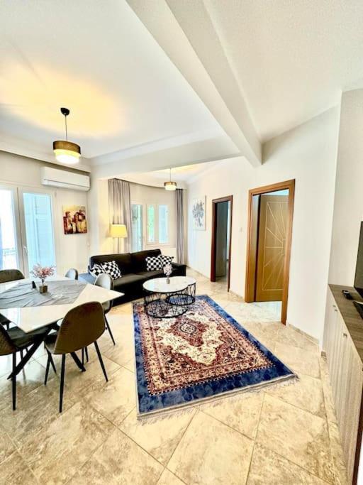 The “roman Market” Lux Appartement
